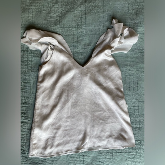 H&M Blouse - Picture 2 of 3